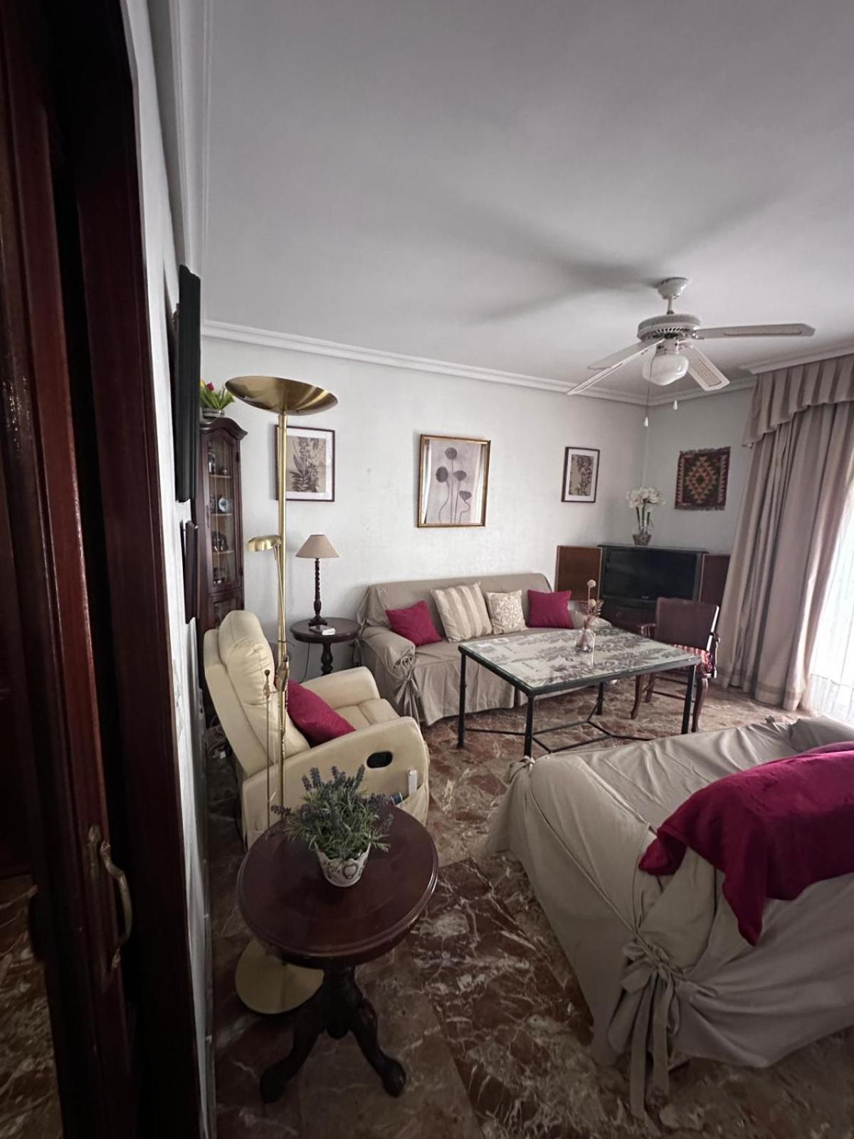 Amplio Apartamento Plaza Nueva Севилья Экстерьер фото