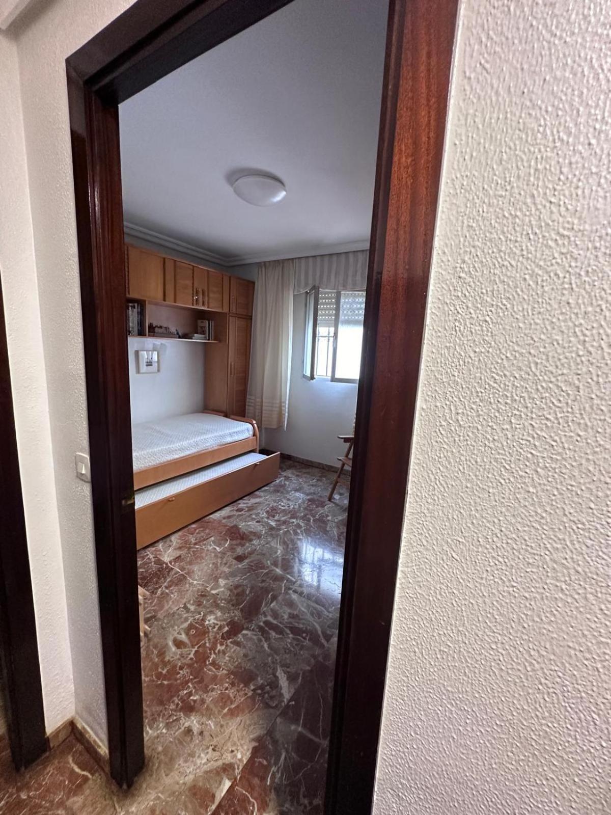 Amplio Apartamento Plaza Nueva Севилья Экстерьер фото
